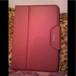 Targus VersaVu® Classic Case for 10.5-inch iPad Air® and 10.5-inch iPad Pro®